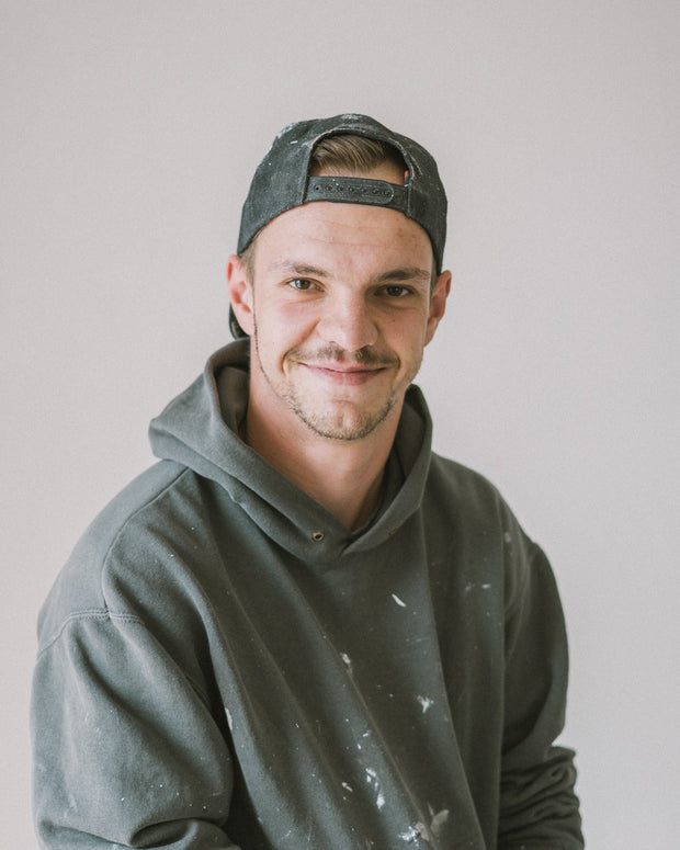 <h2>Leon <em>Schäfer</em></h2>